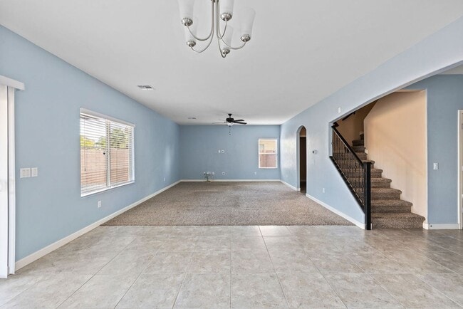 Building Photo - This very popular 2-story home floor plan ...