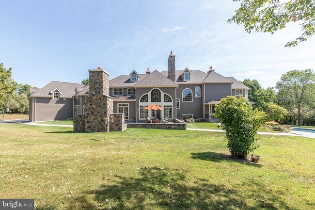 Building Photo - 2115 Pony Trail Dr