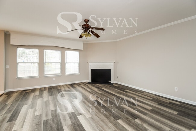 Building Photo - At Last, This Is What You Have Been Searching For!