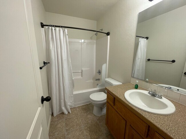Building Photo - Low-Maintenance 3BR Ranch in Johnstown Far...