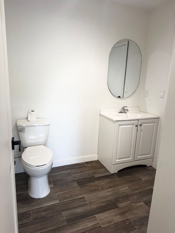 Building Photo - 6519 Broadway Ave