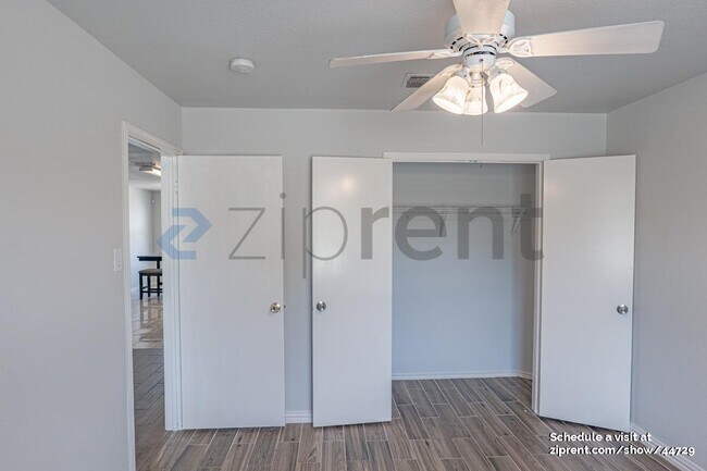 Building Photo - 1706 Harvest Crossing Dr