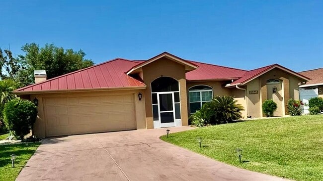 Primary Photo - 25145 Mercedes Dr