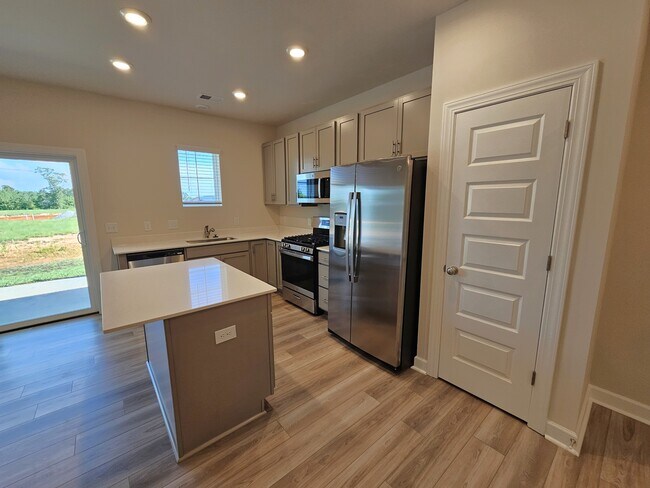 Building Photo - 1522 Yellowwood Ct