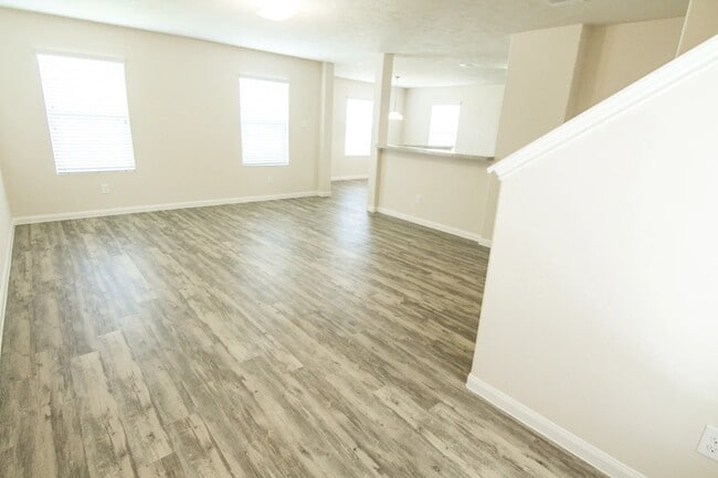 Building Photo - 6011 Fading Night Dr