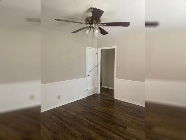 Building Photo - 3805 Kushla Ave