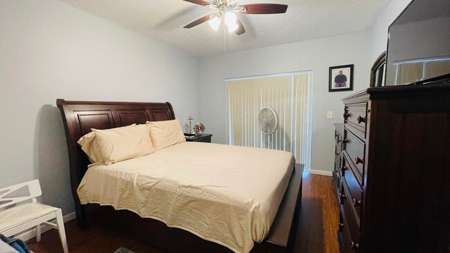 Building Photo - 138 Salisbury I