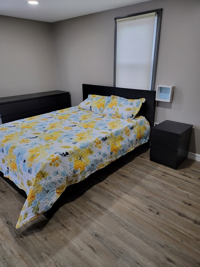 Building Photo - 511 Ocean St