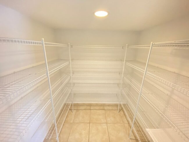 Building Photo - 14138 Econ Woods Ln