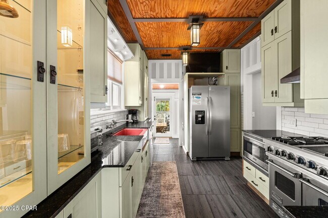 Building Photo - 3209 Swordfish Dr