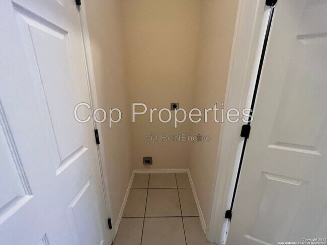 Building Photo - 8712 Azul Sky Ct