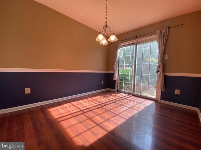 Building Photo - 3963 Captain Molly Cir