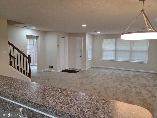 Building Photo - 4604 Deepwood Ct