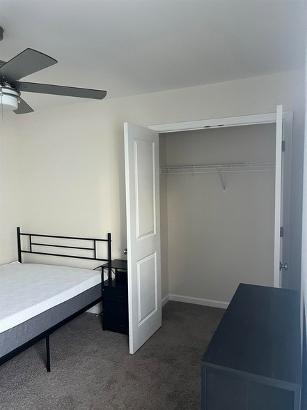 Building Photo - 2840 Blue Blossom Trail