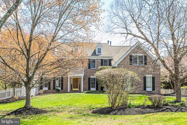 Building Photo - 497 Christopher Dr