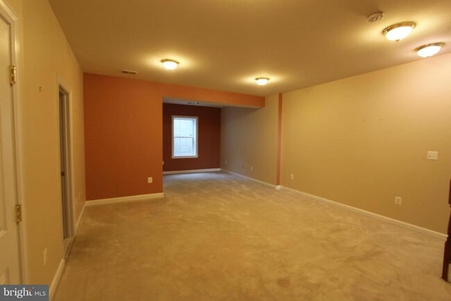 Building Photo - 8170 McCauley Way