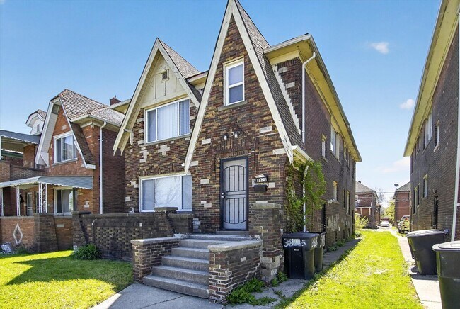 Building Photo - 3825 Waverly St
