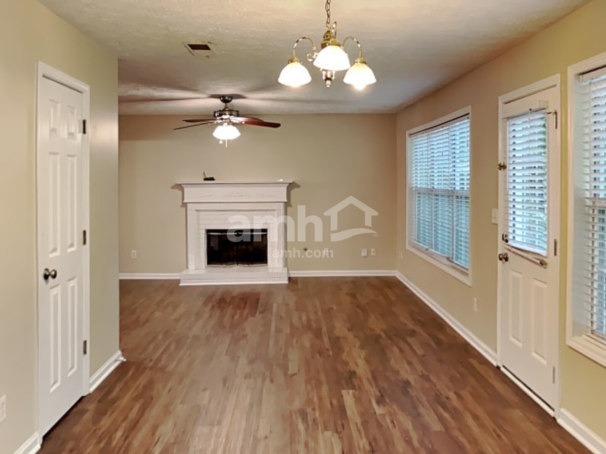 Building Photo - 2380 Sailor Ln