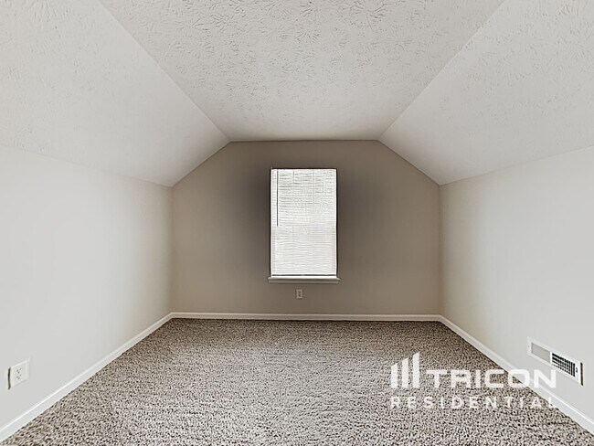 Building Photo - 10759 Mistflower Way