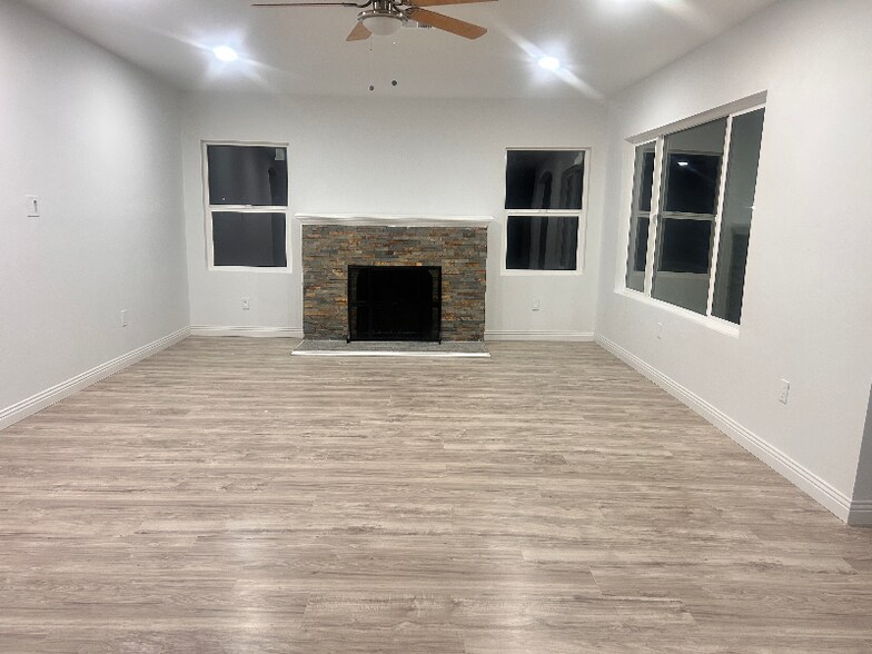 Building Photo - 501 Magnolia Ave