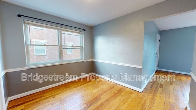 Building Photo - 108 Bellaire Ave
