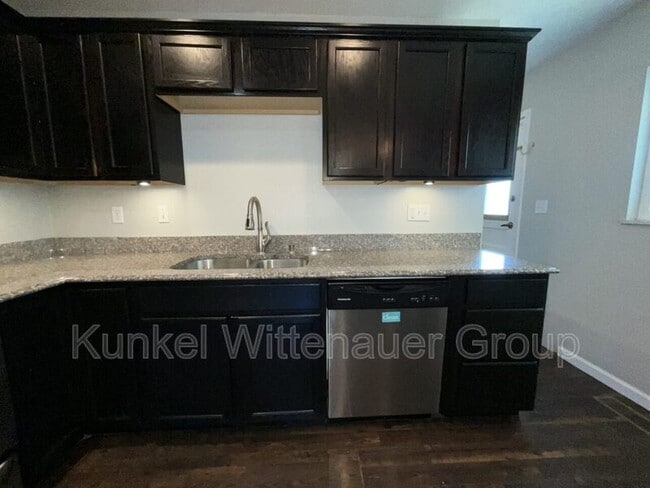 Building Photo - 209 Whitehall Dr