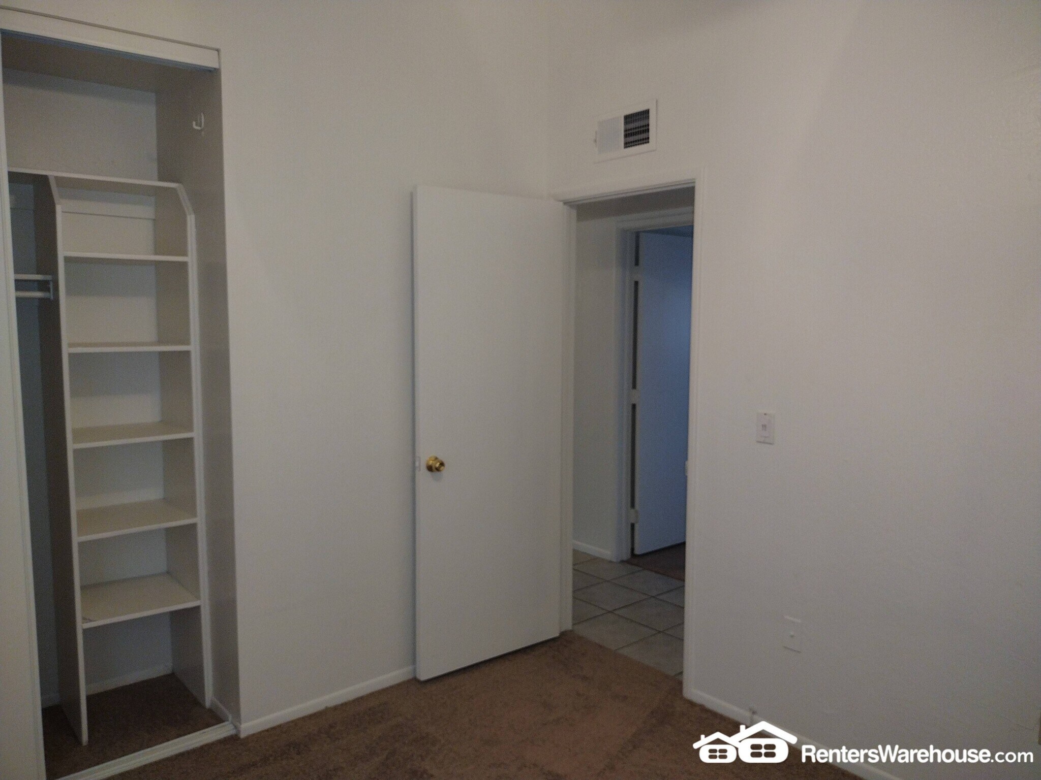 Building Photo - 2515 S Maple Ave