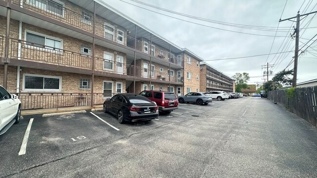 Building Photo - 4935 N Harlem Ave