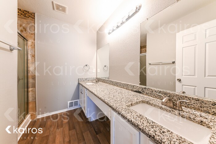 Building Photo - 9807 Tamalpais Dr