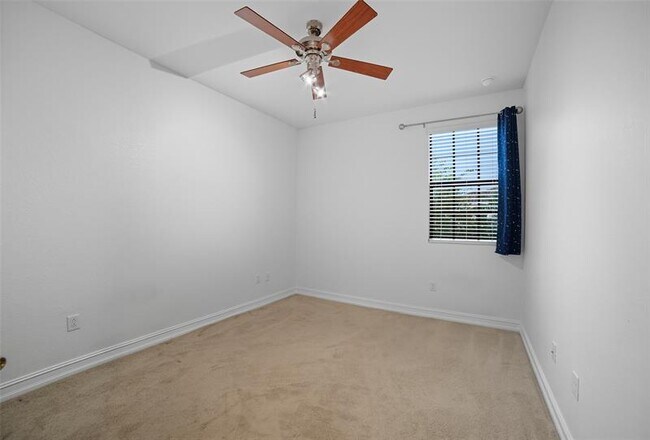 Building Photo - 13011 Riverwalk Cir N