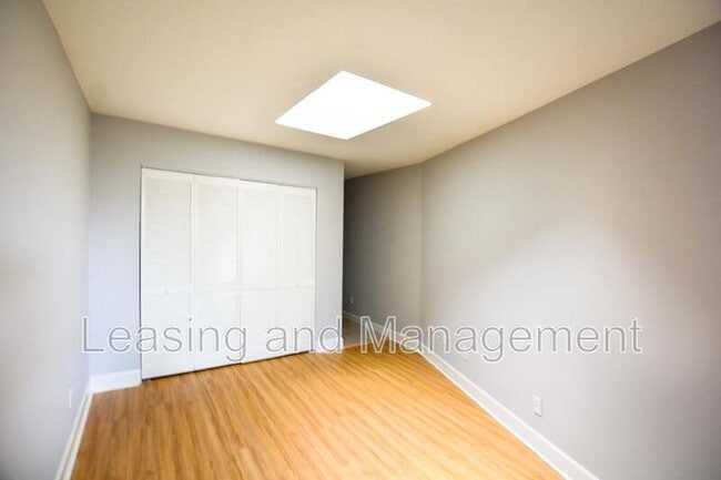 Building Photo - 309 Meeting Street