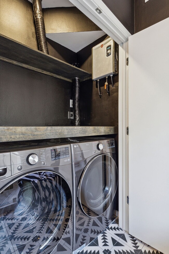 Building Photo - 4111 Herschel Ave