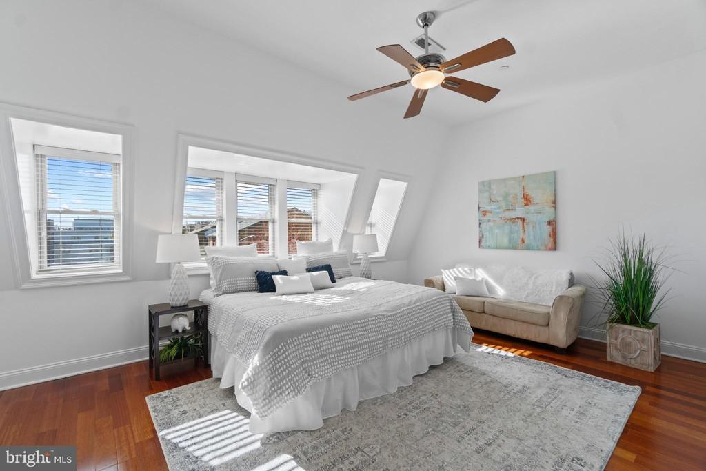 Building Photo - 1429 Clifton St NW