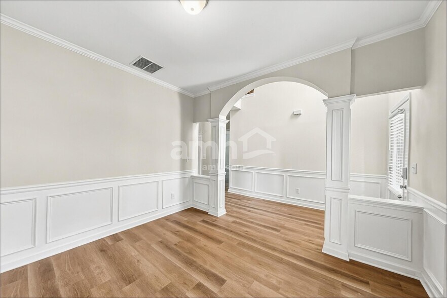Building Photo - 1821 Stoney Chase Dr