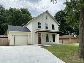 Building Photo - Beautiful home for rent in Coweta!!