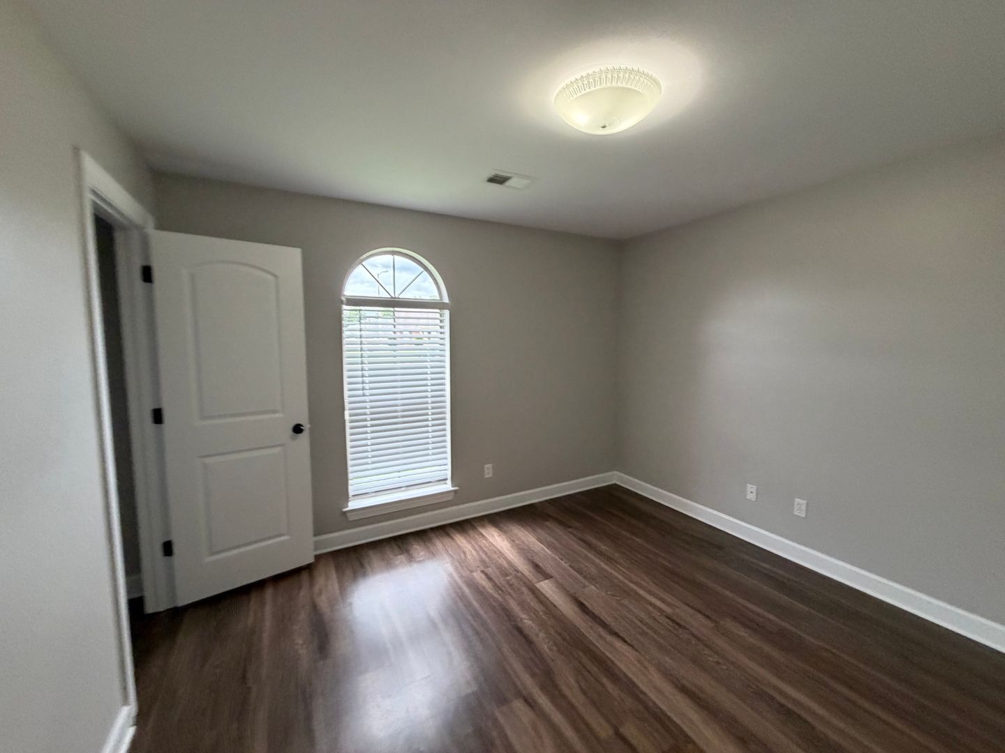 Building Photo - 8898 Rasco Hills Cove