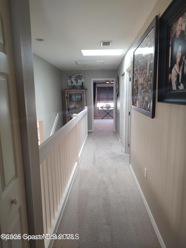 Building Photo - 263 Coastal Hill Dr