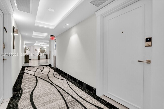 Building Photo - 3180 S Ocean Dr