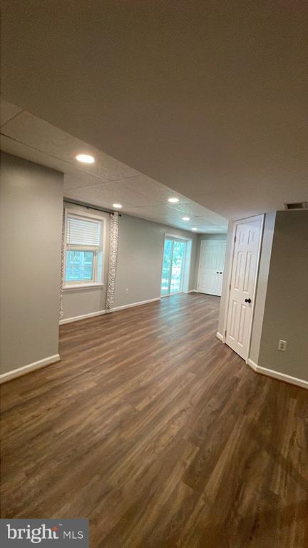 Building Photo - 8688 Wheatfield Way