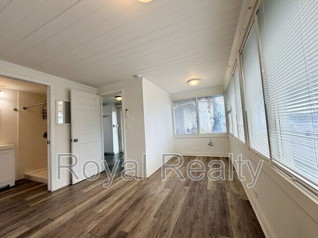 Building Photo - 2013 Kakela Dr