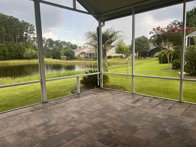 Building Photo - Private Stunning Views from this Beautiful...