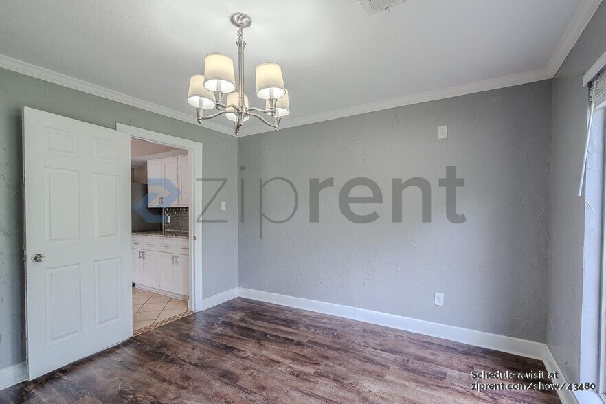 Building Photo - 665 Ravensworth Dr
