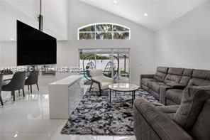 Building Photo - 3432 SW 49th St