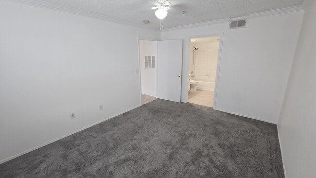 Building Photo - 2200 Key W Ct