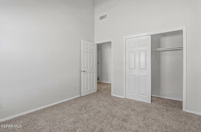 Building Photo - 7239 Desert Jewel Dr