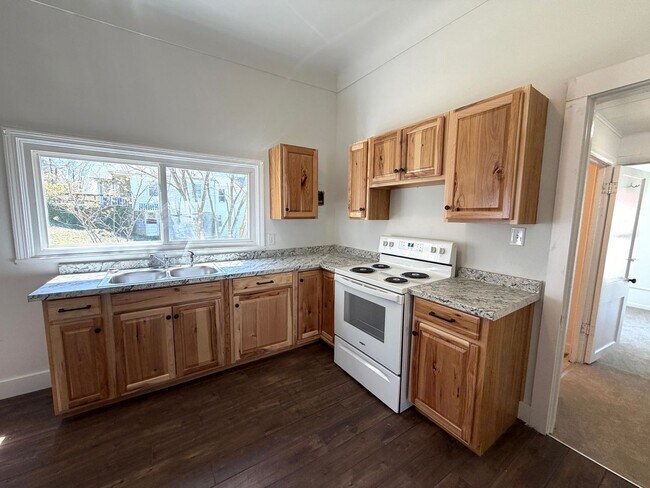 Building Photo - North - Crossing the Finish Line!