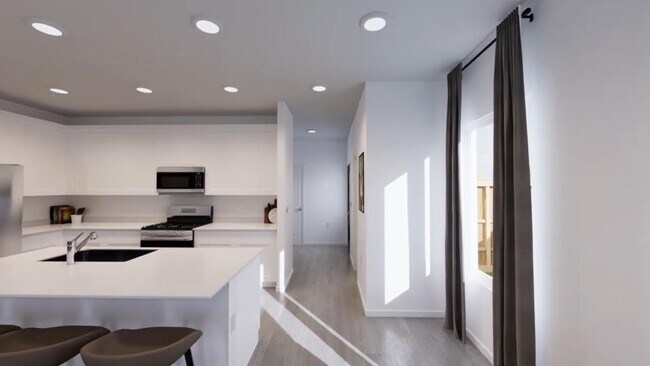 Building Photo - 2131 Salinas Dr