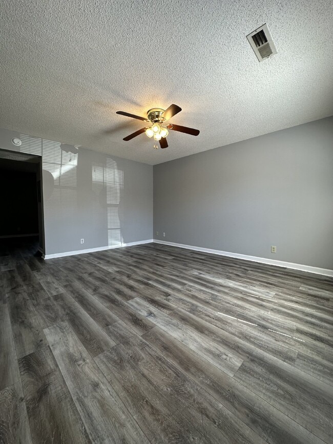 Building Photo - 113 Hickory Trace Rd