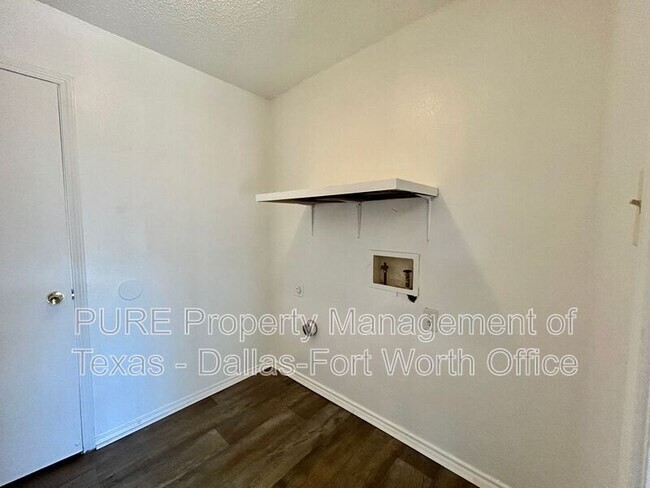 Building Photo - 4605 Menzer Rd