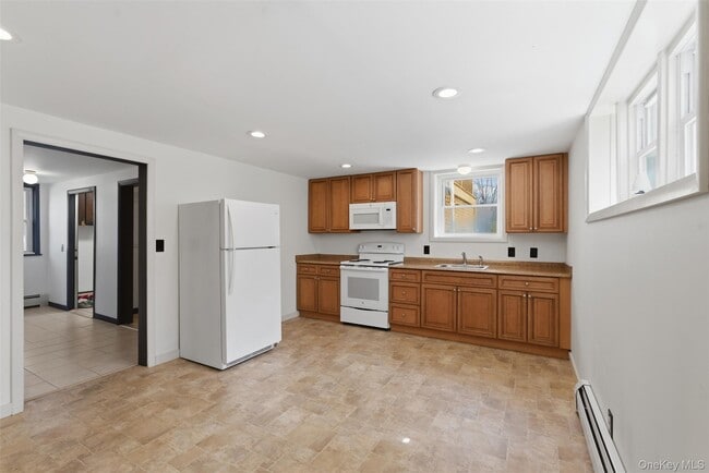 Building Photo - 1034 NY-52